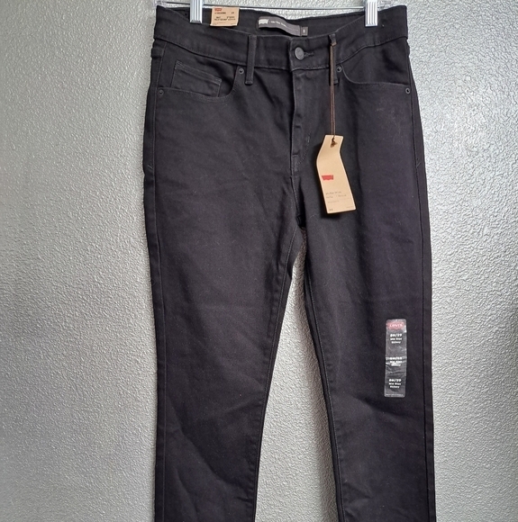NWT Signature Levi's Strauss Women's Black Jeans   Size 29/32 (8) - Picture 1 of 5